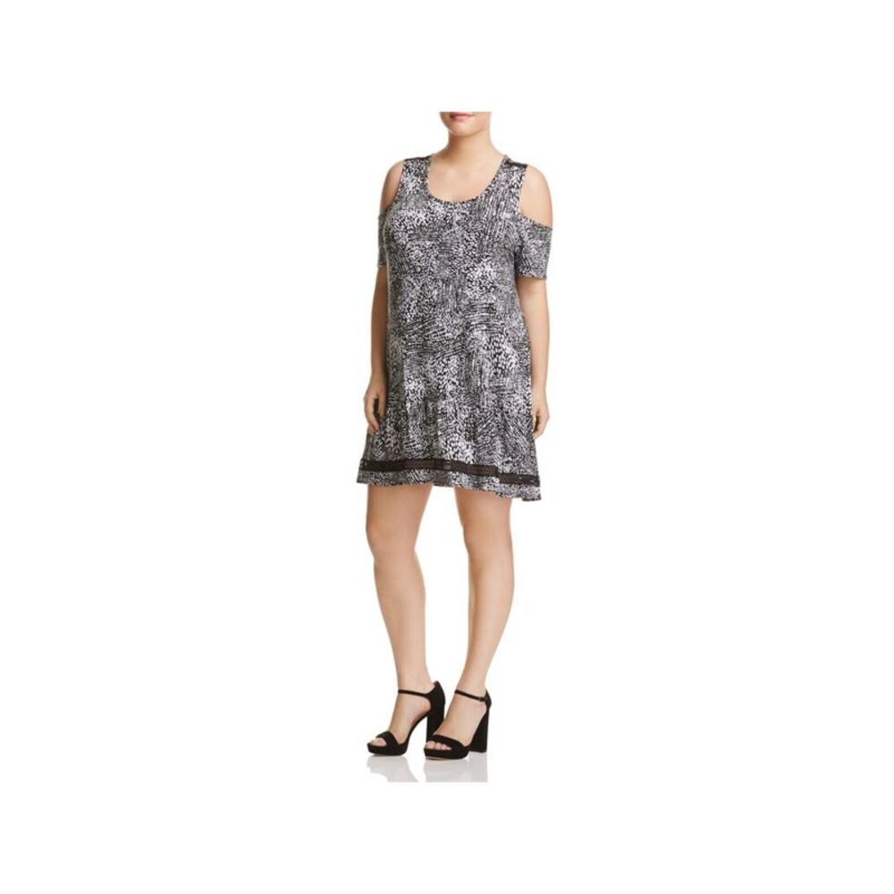 LYSSE Womens Shift Short Dress Elbow Sleeve Scoop Neck Party Crochet-inset